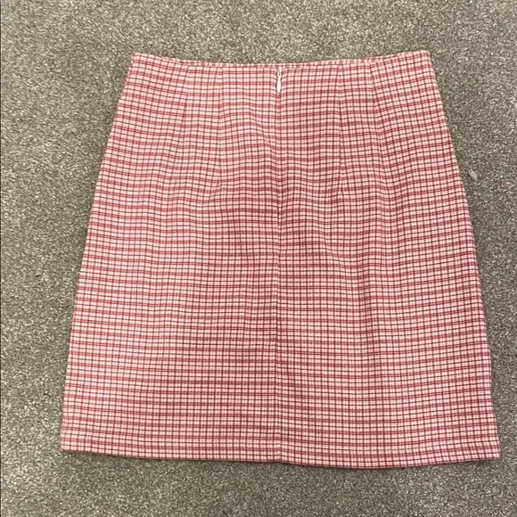 Brandy Melville Red Checkered Mini Skirt - Picture 4 of 4
